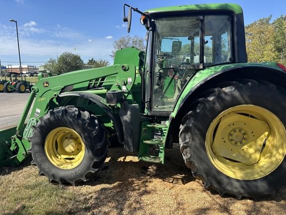 Image of John Deere 6125M equipment image 1