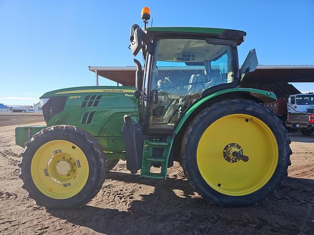 Image of John Deere 6125R equipment image 3