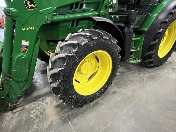 Image of John Deere 6125R equipment image 2