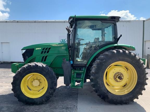 Image of John Deere 6125R equipment image 1