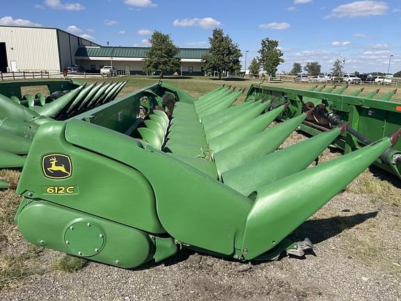 Image of John Deere 612C equipment image 4