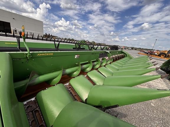 Image of John Deere 612C equipment image 2