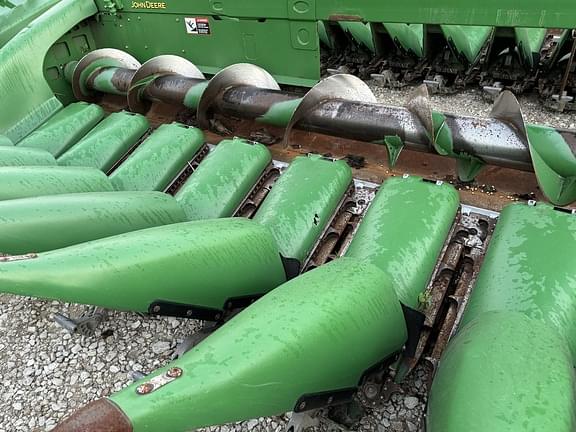 Image of John Deere 612C equipment image 4