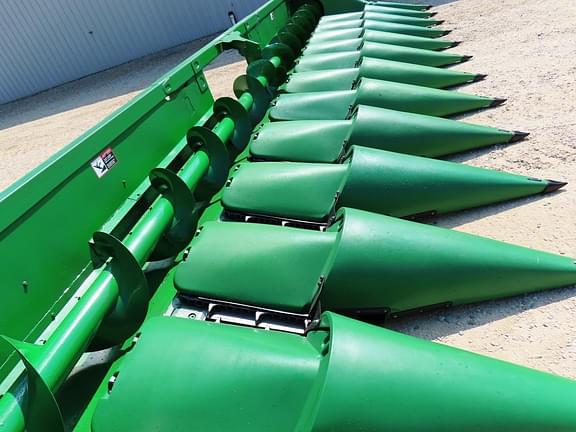 Image of John Deere 612C equipment image 3