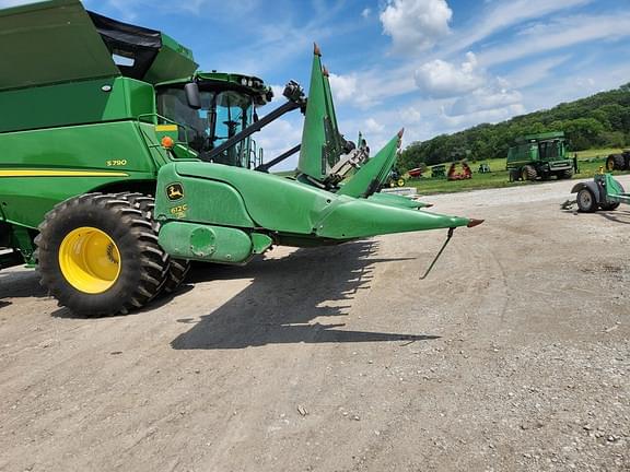Image of John Deere 612C Primary image