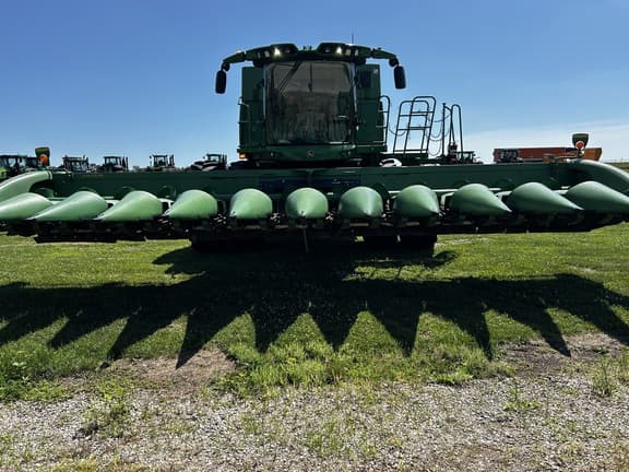 Image of John Deere 612C equipment image 2