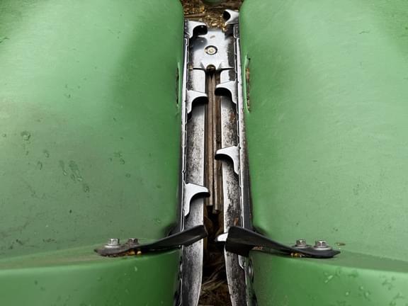 Image of John Deere 612C equipment image 3