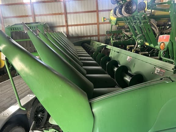 Image of John Deere 612C equipment image 4