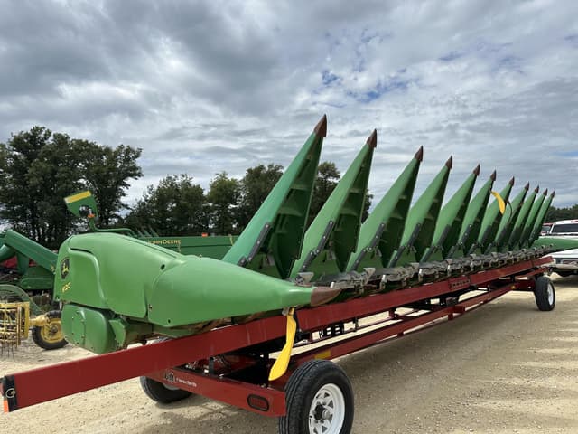 Image of John Deere 612C equipment image 2