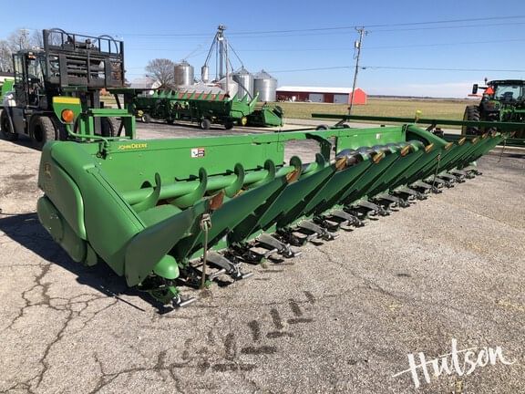 Main image John Deere 612C