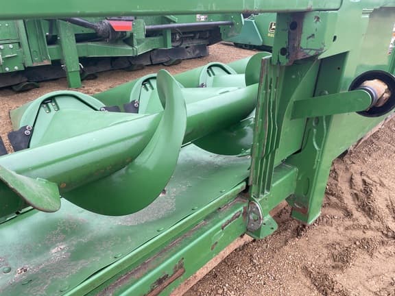 Image of John Deere 612C equipment image 4