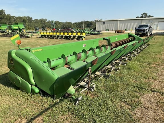 Main image John Deere 612C