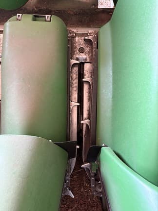 Image of John Deere 612C equipment image 3