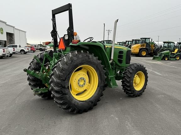 Image of John Deere 6130D equipment image 2