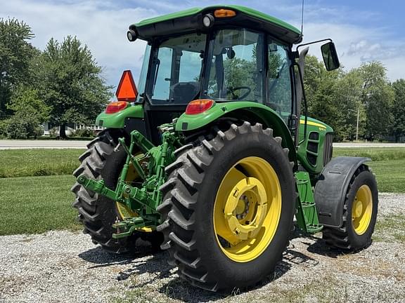 Image of John Deere 6130D equipment image 4