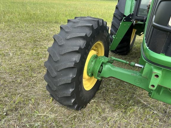Image of John Deere 6140D equipment image 3