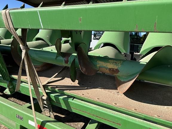 Image of John Deere 616C equipment image 4