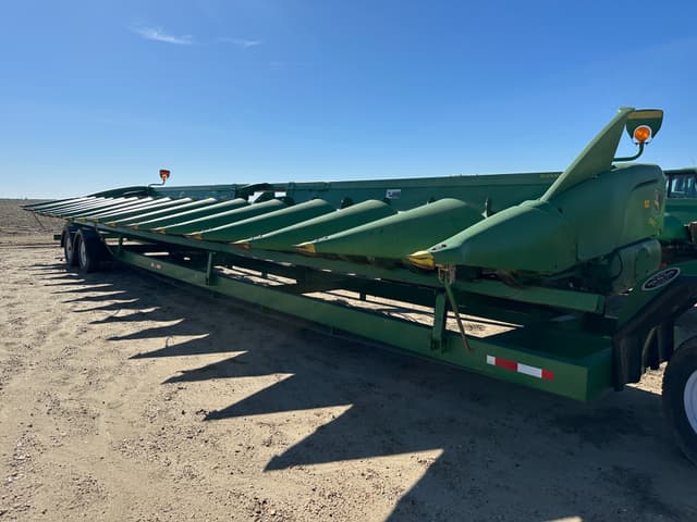 Image of John Deere 616C equipment image 1