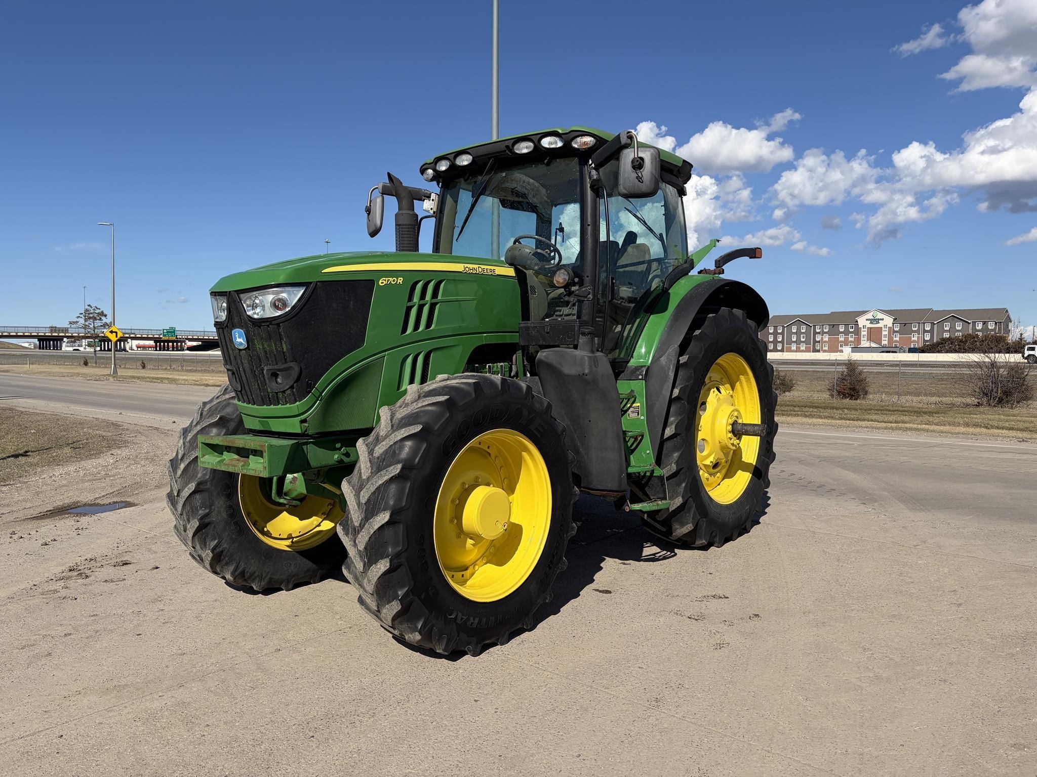 2012 John Deere 6170R Equipment Image0