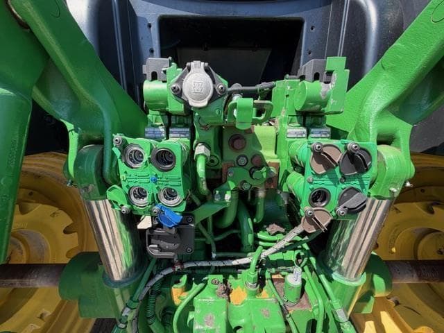 Image of John Deere 6170R equipment image 4