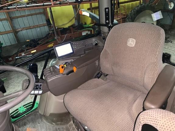 Image of John Deere 6170R equipment image 4