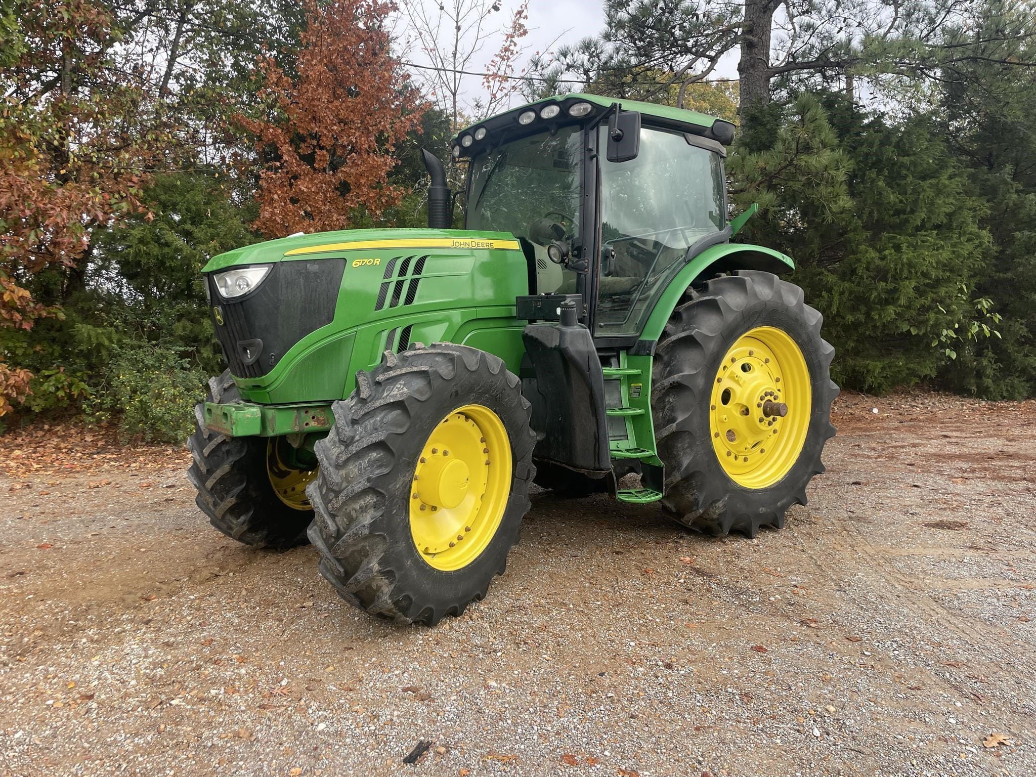 2012 John Deere 6170R Equipment Image0
