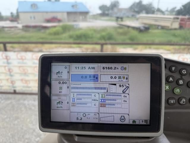 Image of John Deere 6170R equipment image 4