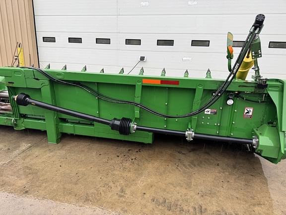Image of John Deere 618C equipment image 2
