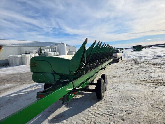 Image of John Deere 618C equipment image 1