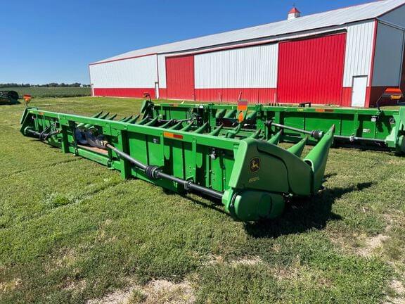 Image of John Deere 618C equipment image 2