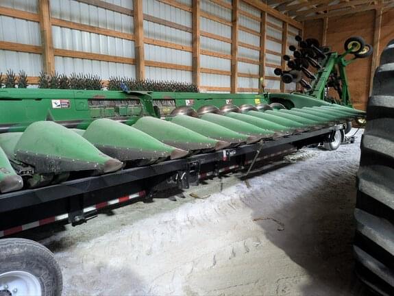 Image of John Deere 618C equipment image 2