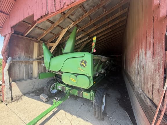 Image of John Deere 618C equipment image 1