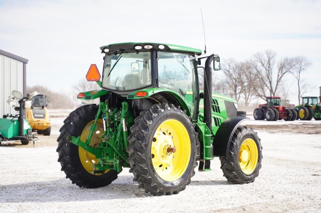 Image of John Deere 6190R equipment image 4