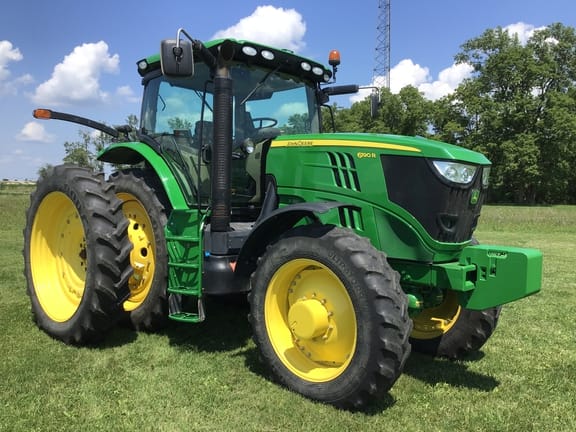 2012 John Deere 6190R Equipment Image0