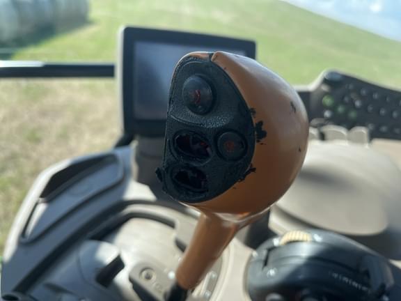 Image of John Deere 6190R equipment image 1