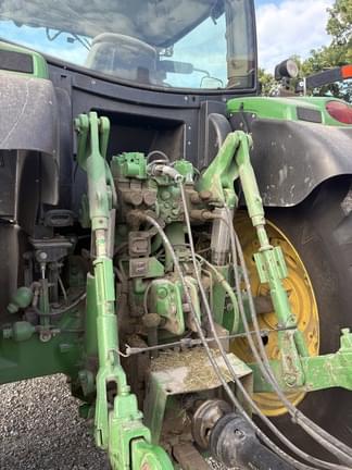 Image of John Deere 6190R equipment image 4