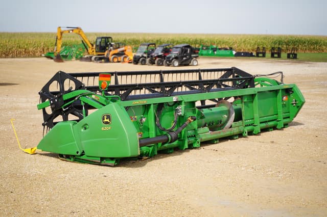 Image of John Deere 620F equipment image 4