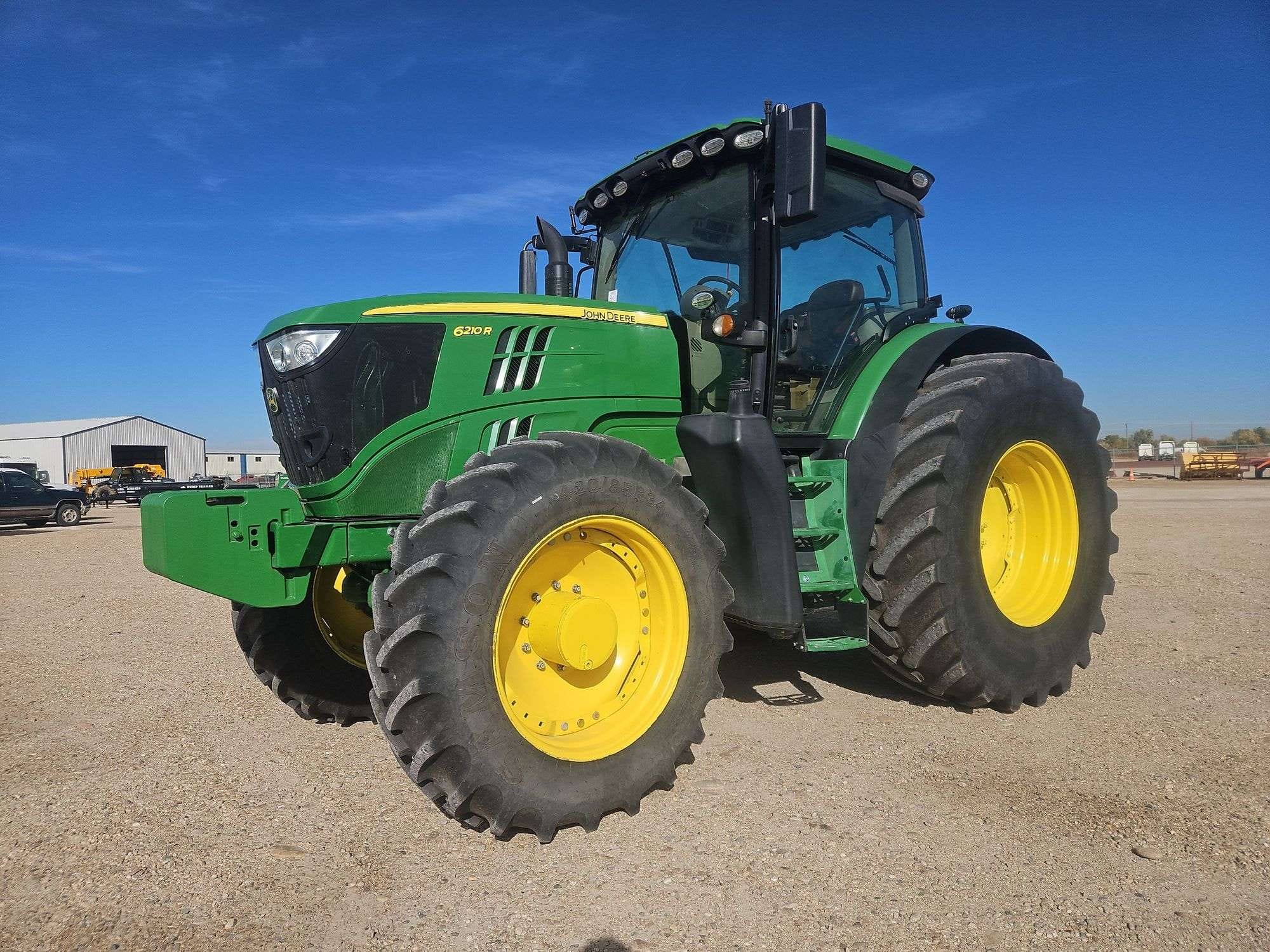 Main image John Deere 6210R