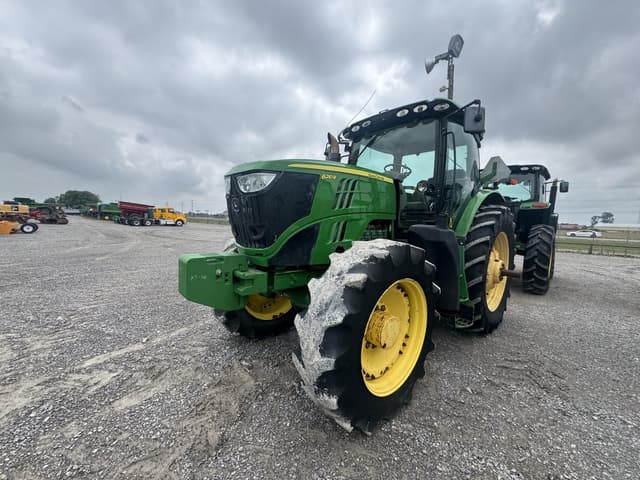 Image of John Deere 6210R equipment image 1
