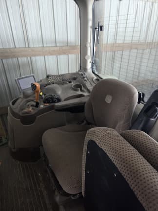 Image of John Deere 6210R equipment image 4