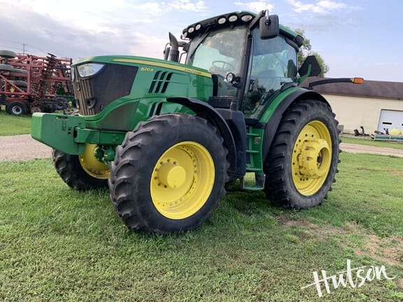 2012 John Deere 6210R Equipment Image0