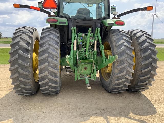 Image of John Deere 6210R equipment image 4