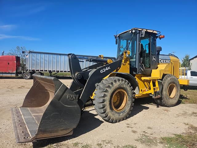 Image of John Deere 624K equipment image 1