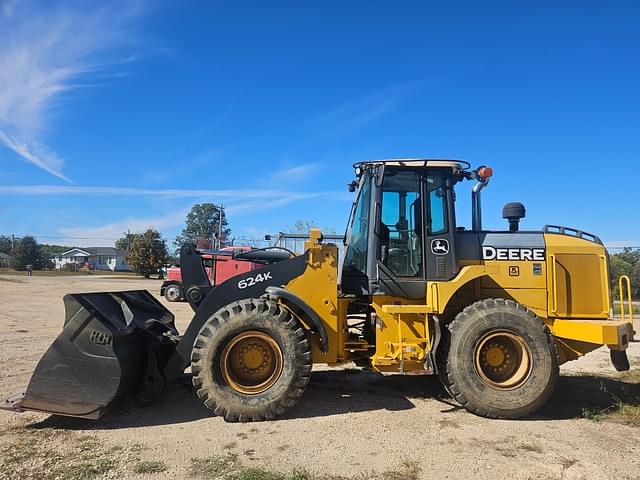 Image of John Deere 624K equipment image 3