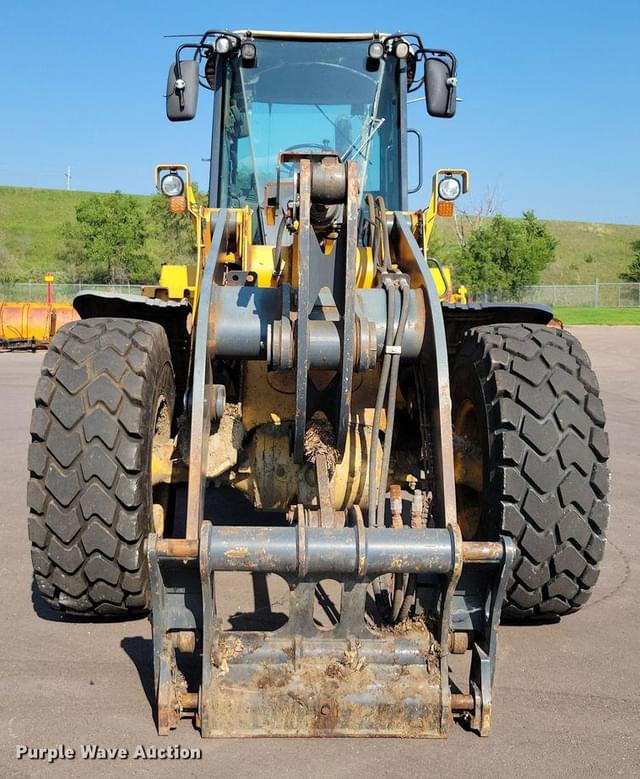 Image of John Deere 624K equipment image 1