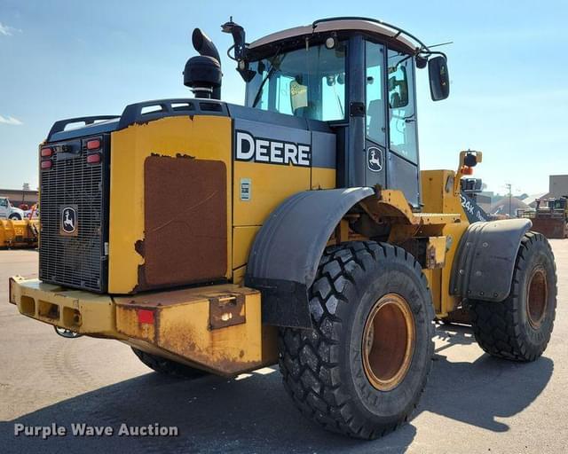 Image of John Deere 624K equipment image 4