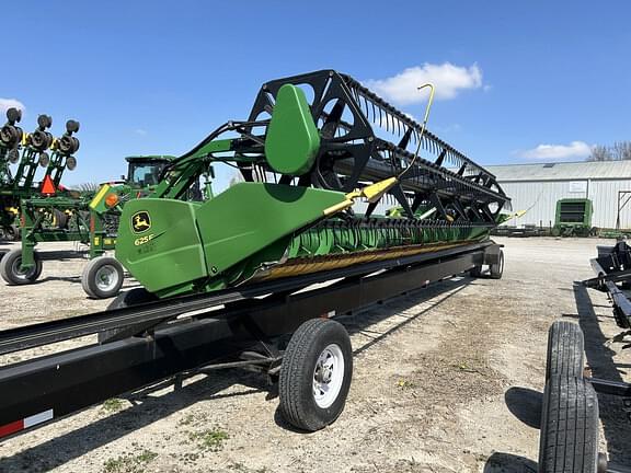 Image of John Deere 625F Primary image