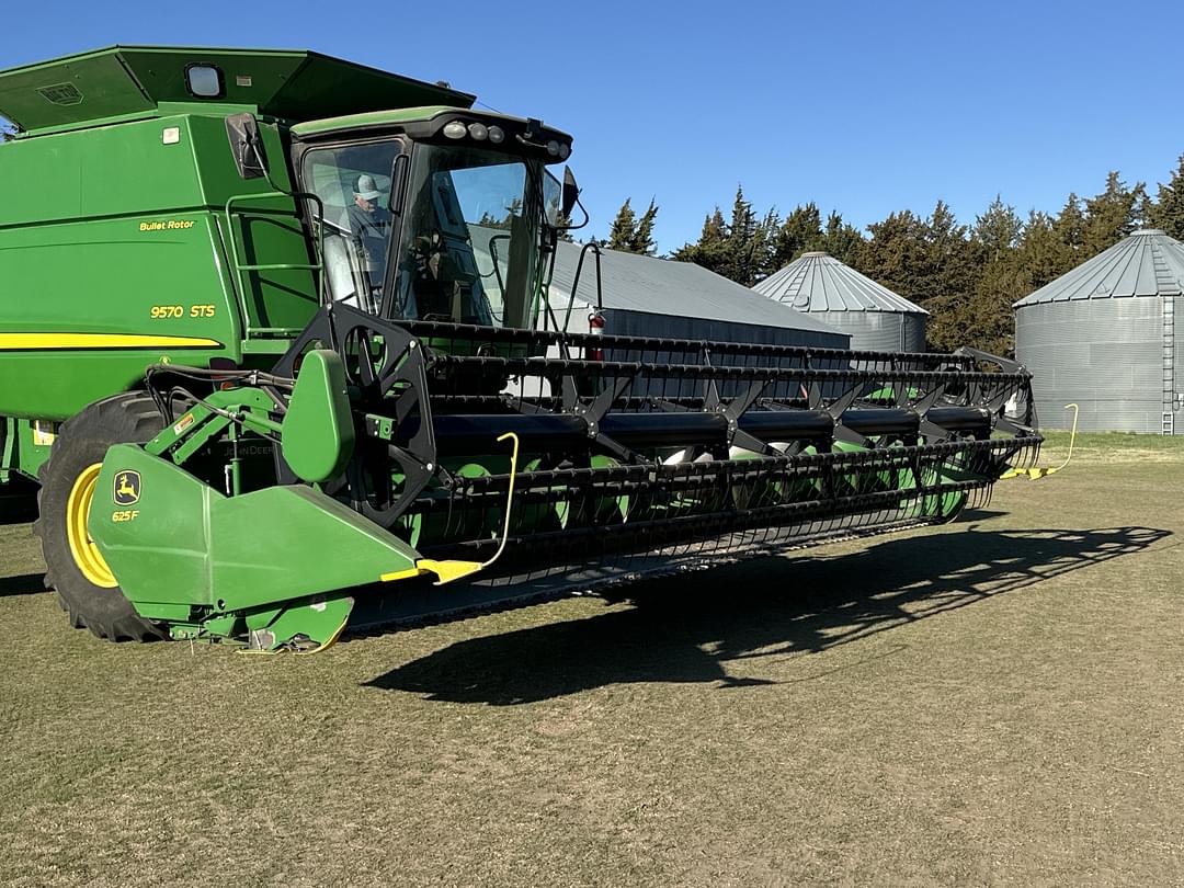 Image of John Deere 625F Primary image