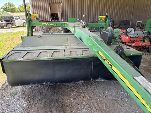 Image of John Deere 630 equipment image 3