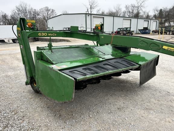 Image of John Deere 630 equipment image 3